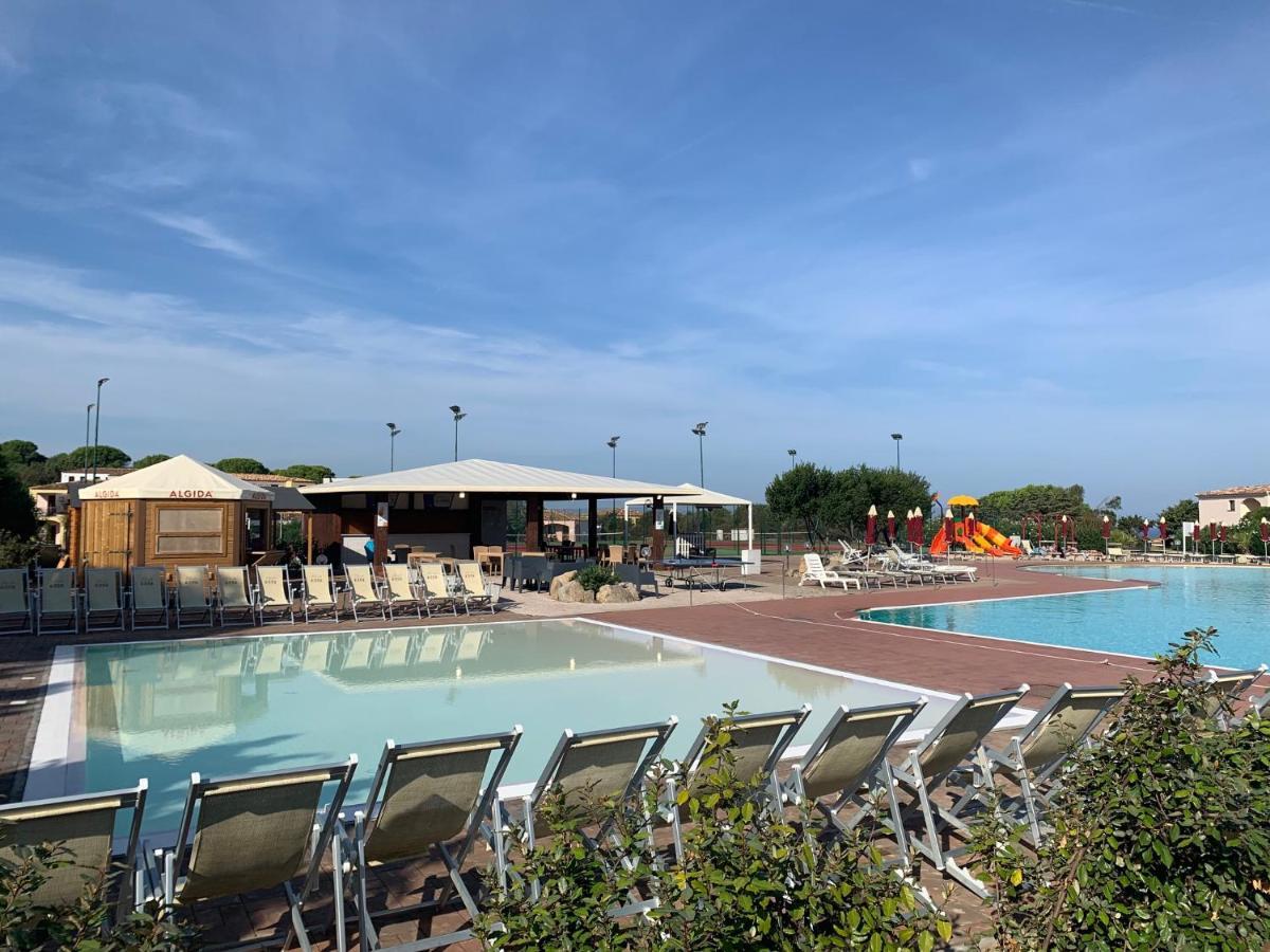 Club Esse Gallura Aglientu Exterior photo